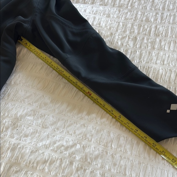 New Balance Black Lightweight Athletic Jacket - Picture 5 of 9